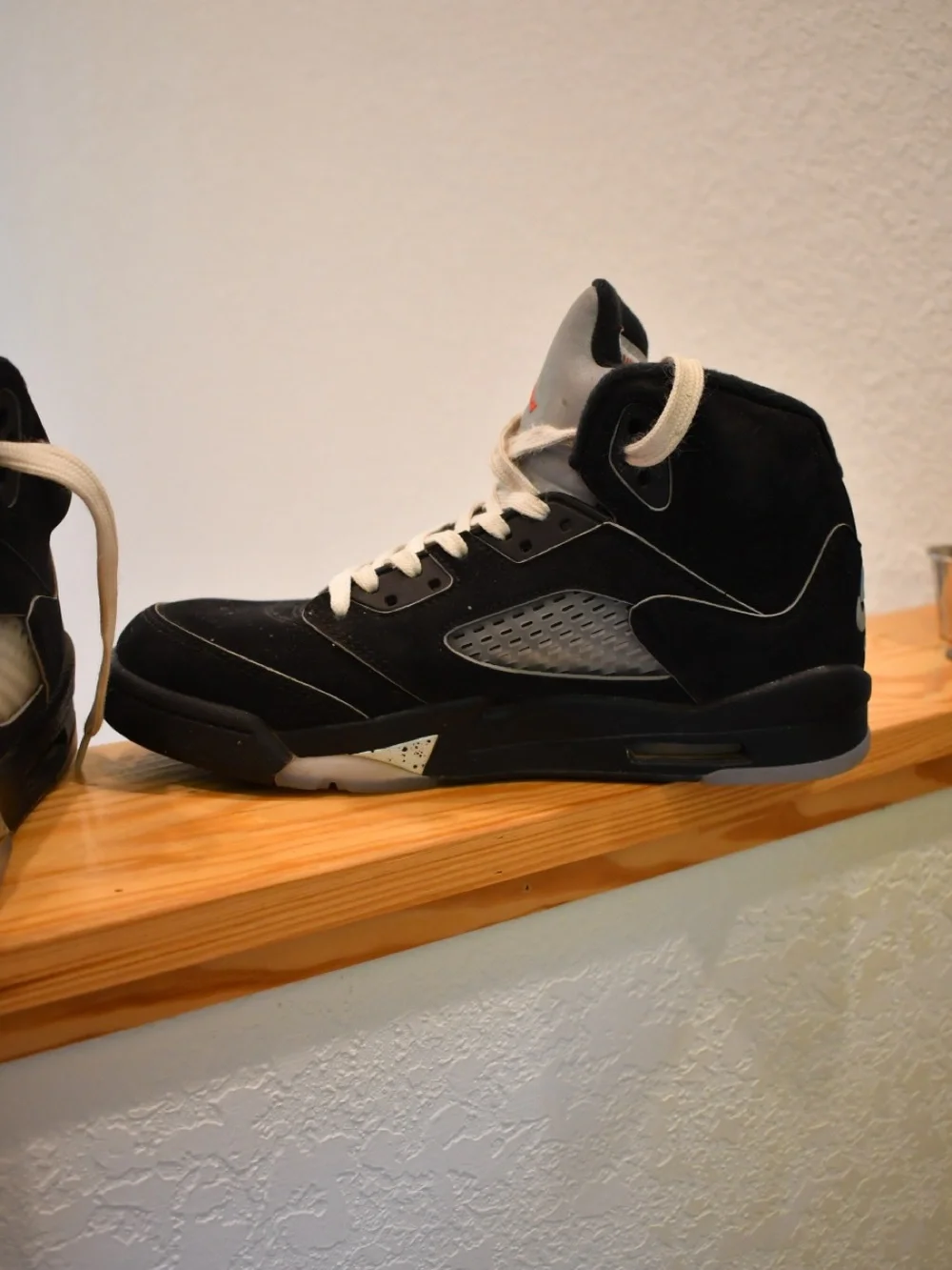 Jordan Men's 5 Retro OG Black Metallic Reimagined Shoes